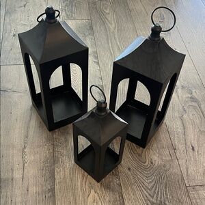 Elegant Black Lantern Set